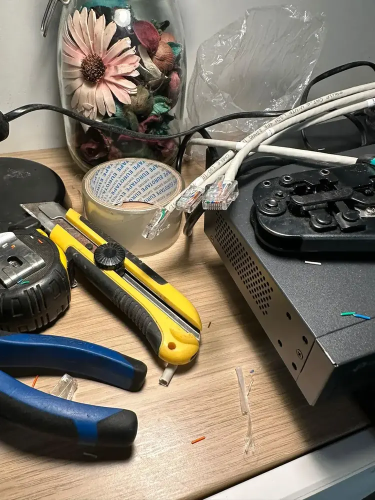 Trabalho de terminação de cabo